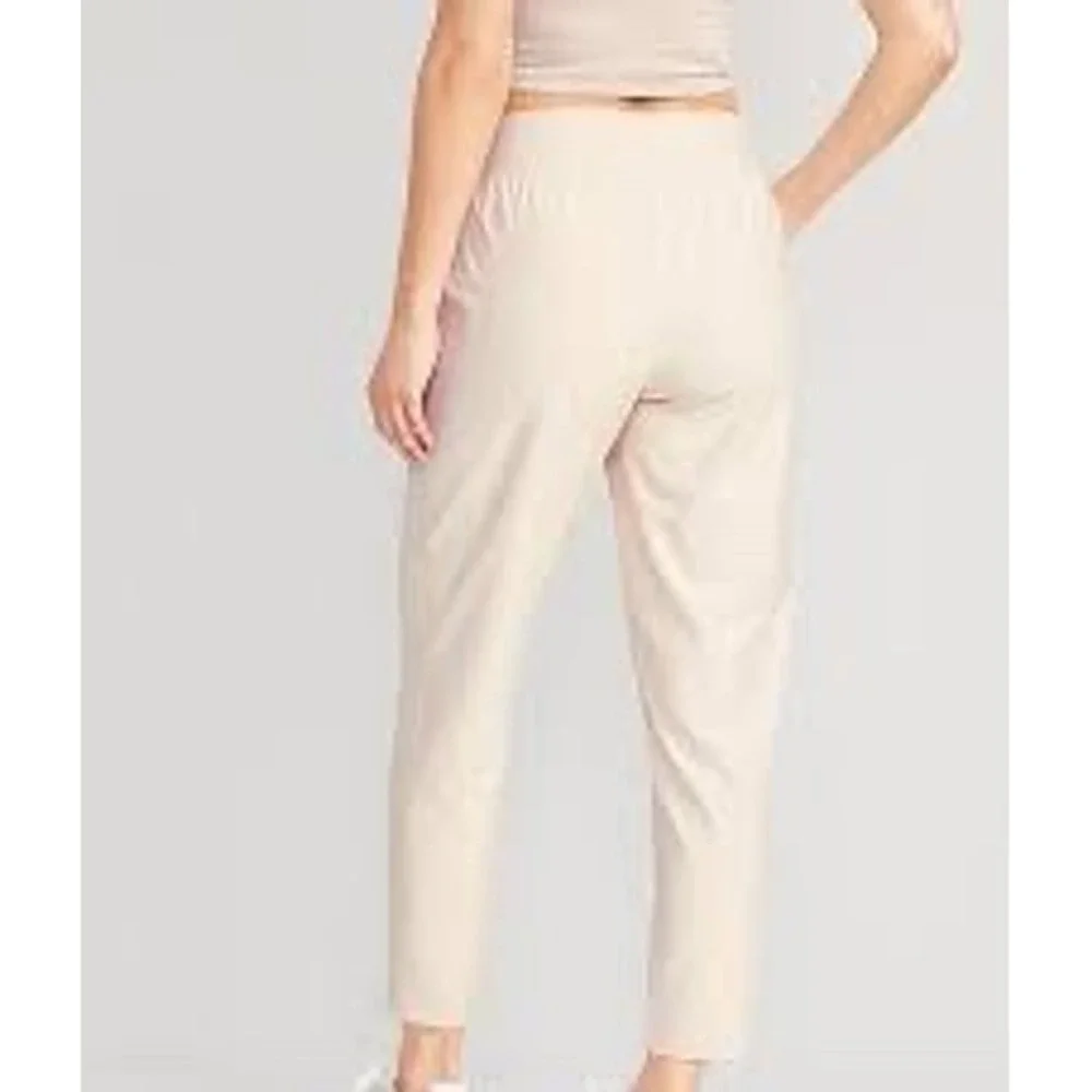 SOLD Old Navy Beige PowerSoft Go-Dry High Waisted Ribbed Panel Pants Small - Picture 3 of 8